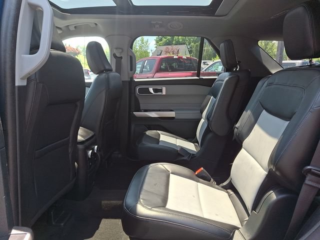 Certified 2023 Ford Explorer XLT w/ Equipment Group 202A AWD/4WD image 12