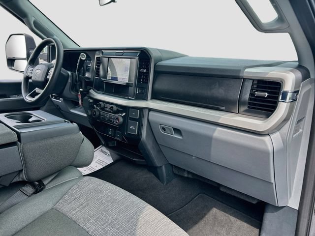 Certified 2025 Ford F250 XLT AWD/4WD image 34