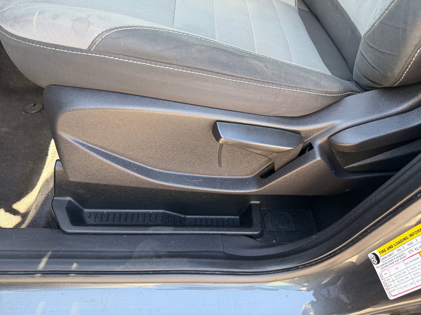 Certified 2019 Ford Escape S FWD image 14