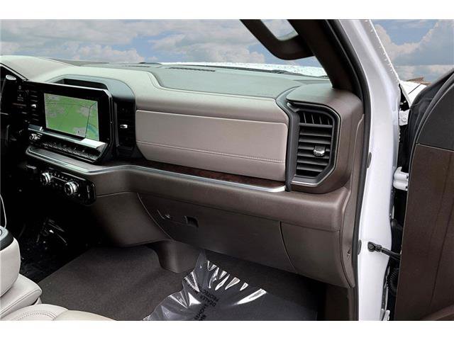 Used 2026 GMC Sierra 1500 SLT AWD/4WD image 29