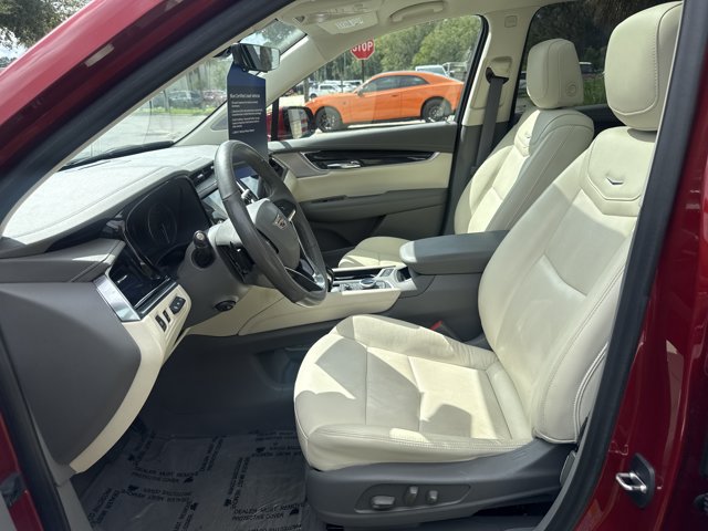Used 2021 Cadillac XT6 Premium Luxury FWD image 14