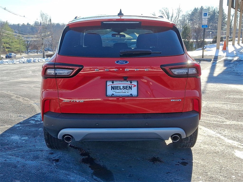 Certified 2024 Ford Escape Active w/ Tech Pack #2 image 6
