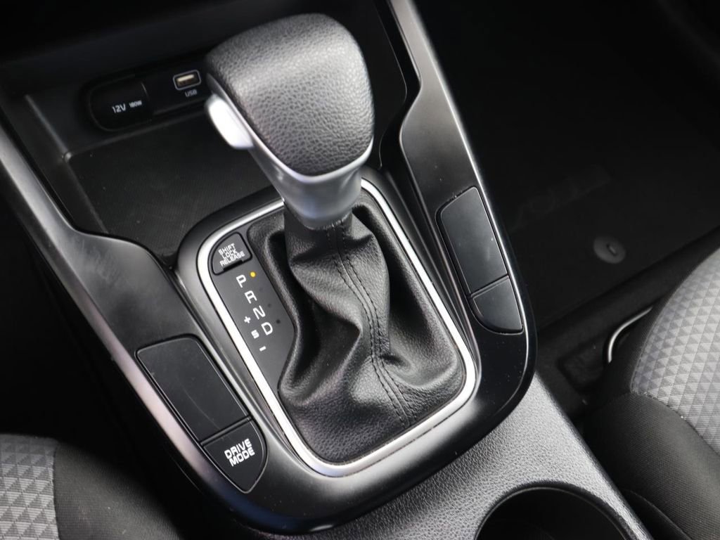 Used 2025 Kia Soul LX w/ LX Technology Package image 21