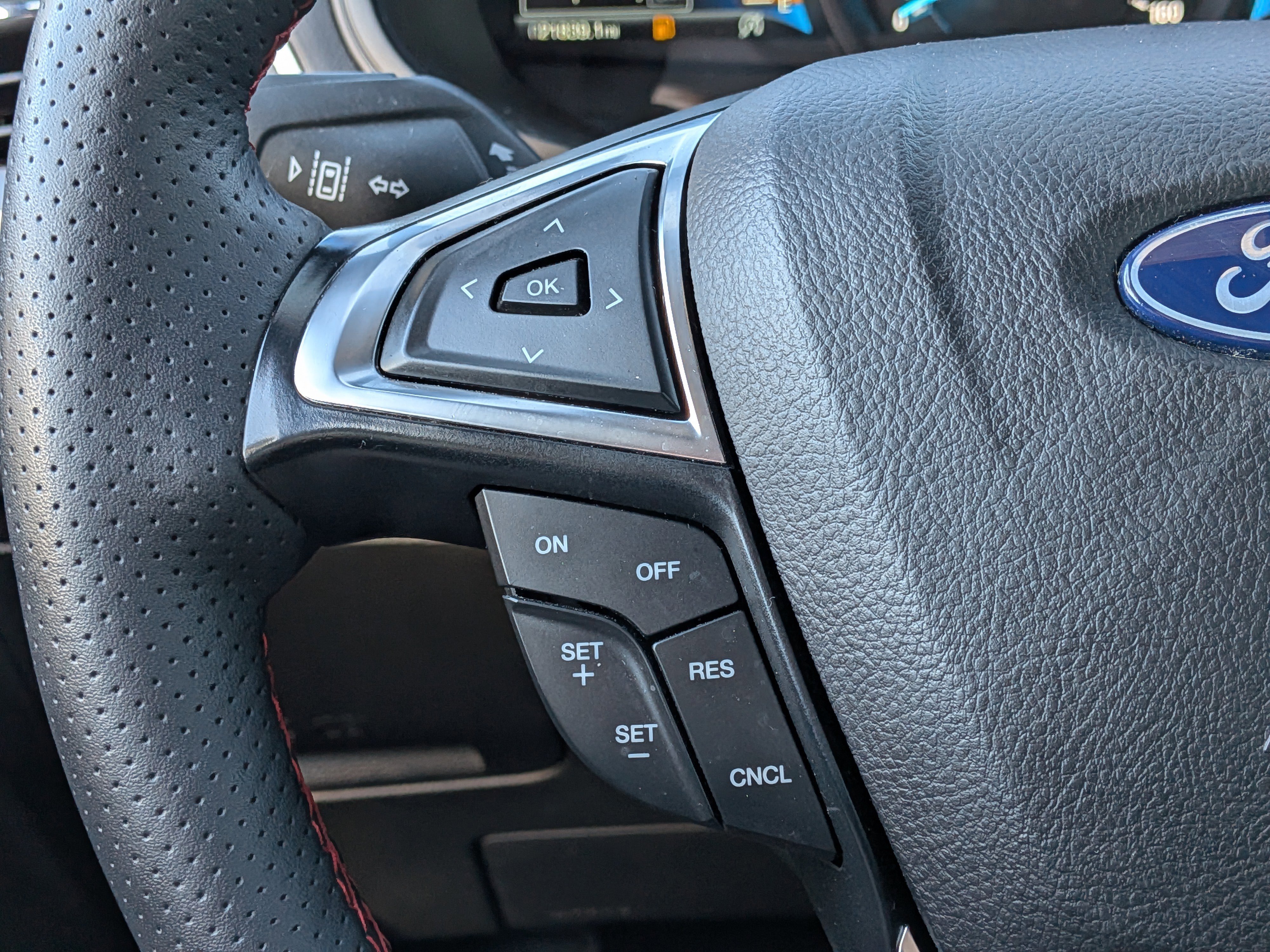 Certified 2024 Ford Edge ST-Line AWD/4WD image 26