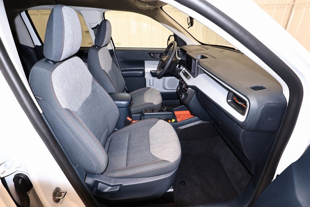 Certified 2023 Ford Maverick XLT image 23