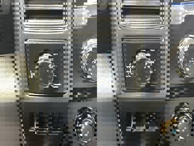 Certified 2020 Ford F250 XLT w/ XLT Value Package image 26