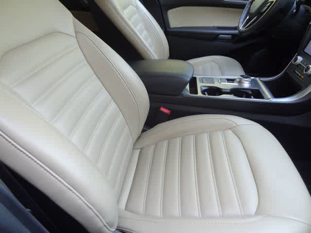 Certified 2022 Ford Edge SEL w/ Convenience Package AWD/4WD image 13