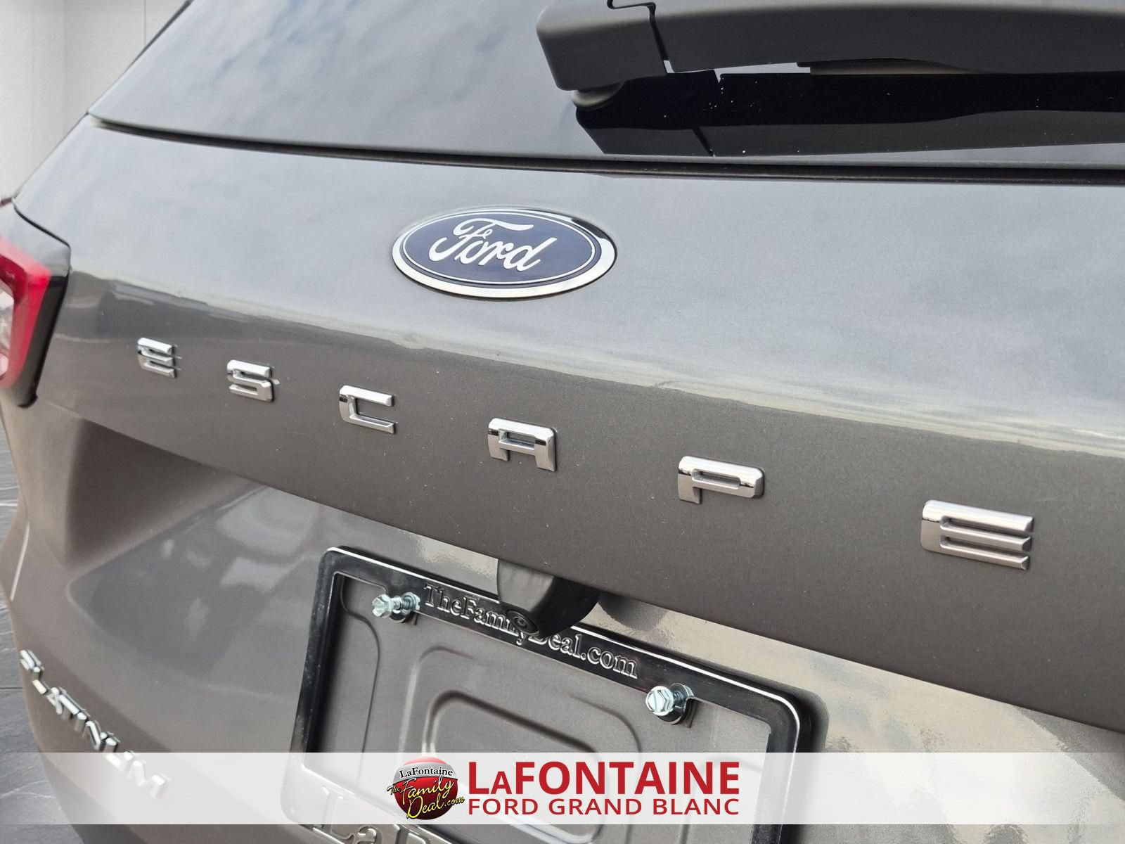 Certified 2024 Ford Escape Platinum AWD/4WD image 10