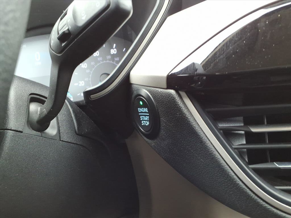 Certified 2020 Ford Escape SE image 22