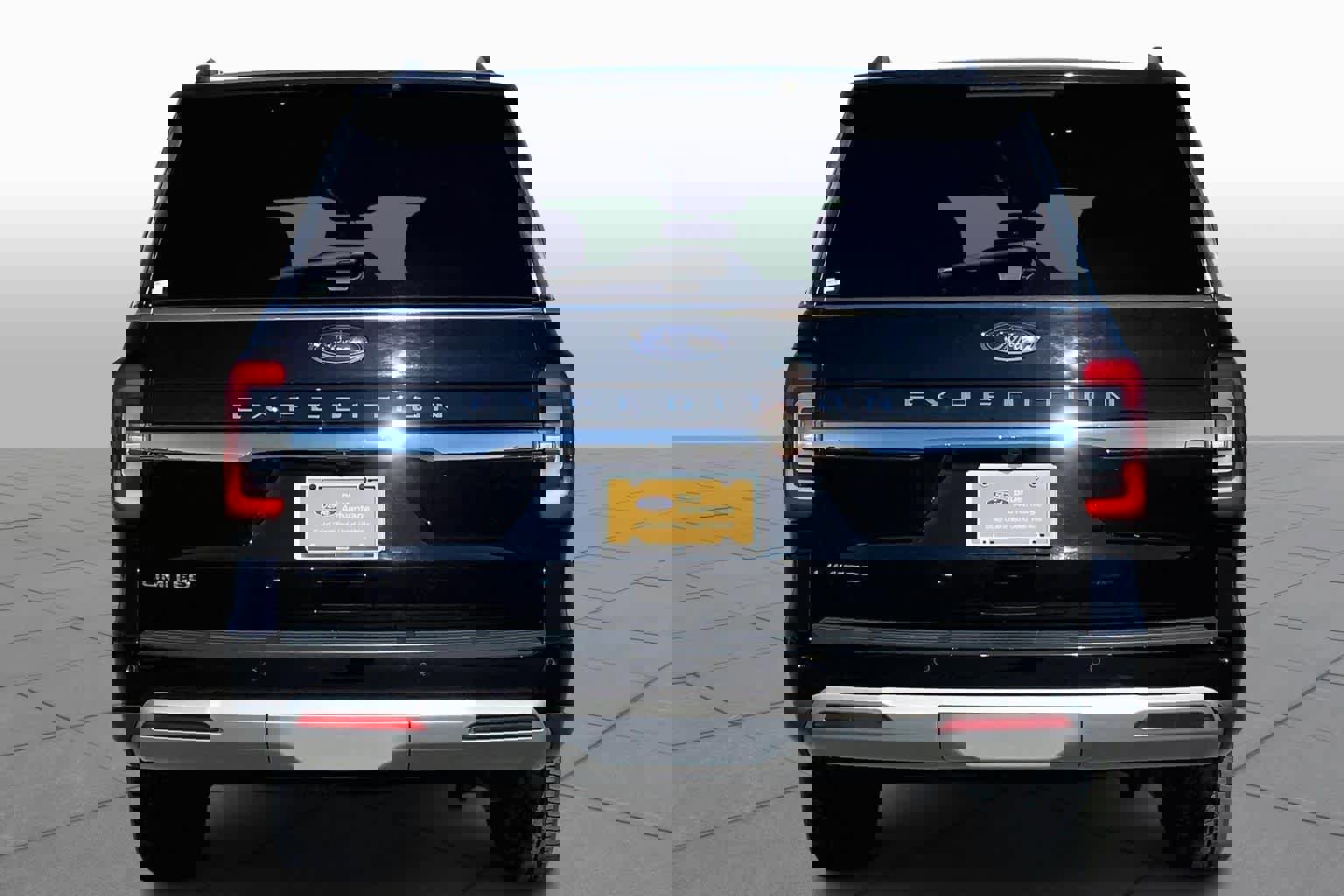 Certified 2024 Ford Expedition Limited image 2