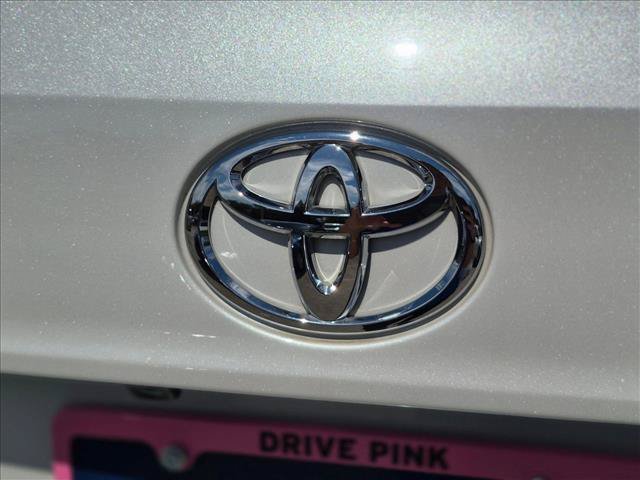 Used 2023 Toyota Highlander XLE FWD image 22