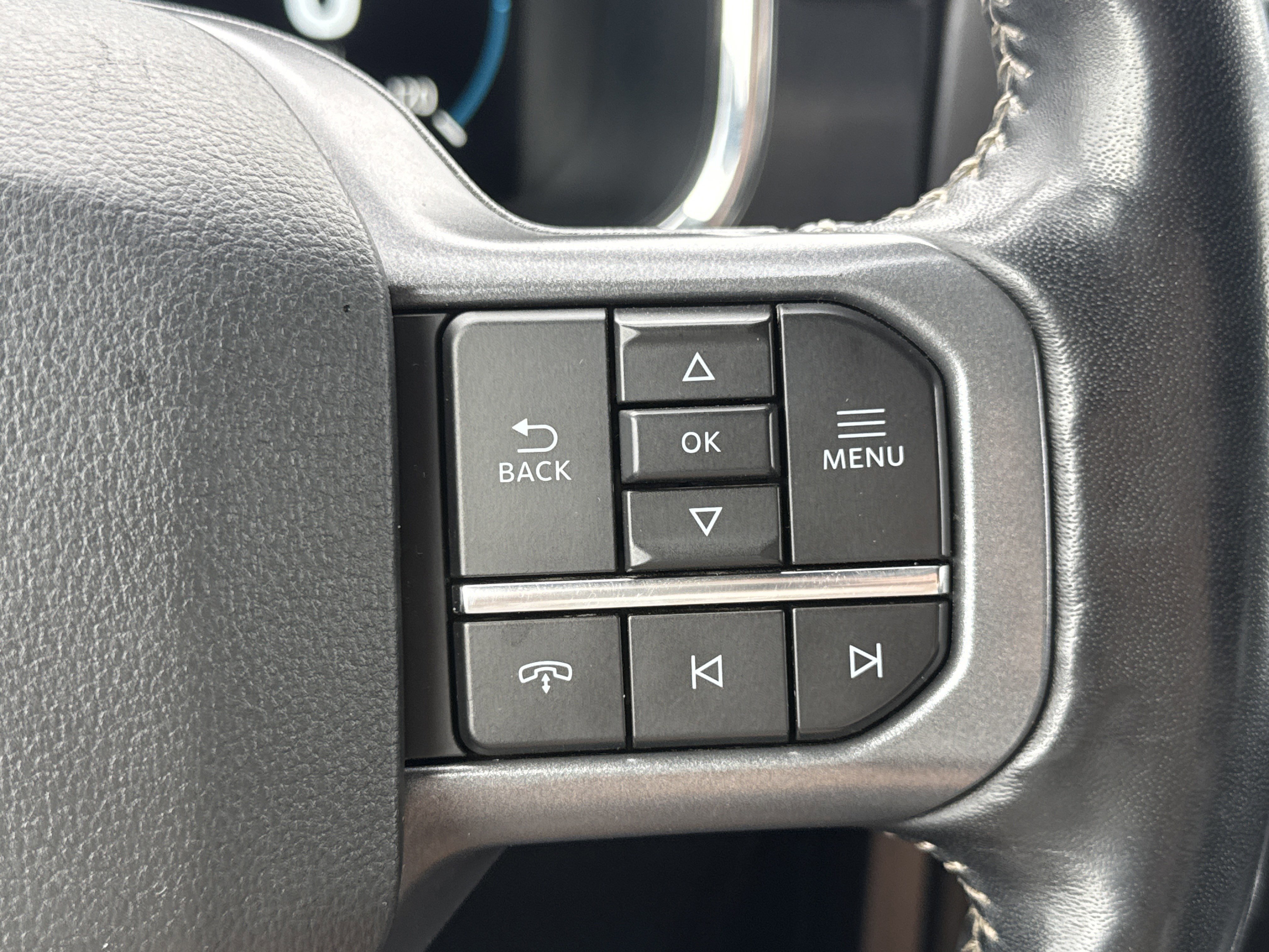 Certified 2023 Ford F150 Lariat w/ Equipment Group 502A High image 18