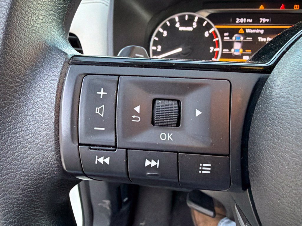 Used 2023 Nissan Rogue SV FWD image 29