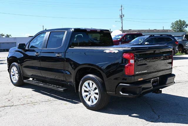Used 2021 Chevrolet Silverado 1500 Custom image 3