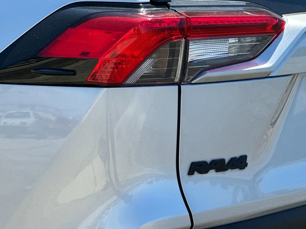 Used 2022 Toyota RAV4 XLE Premium FWD image 25