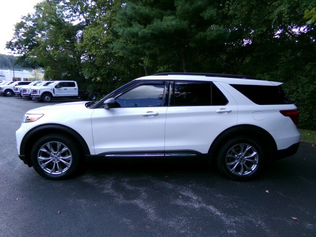 Certified 2020 Ford Explorer XLT w/ Equipment Group 202A AWD/4WD image 6