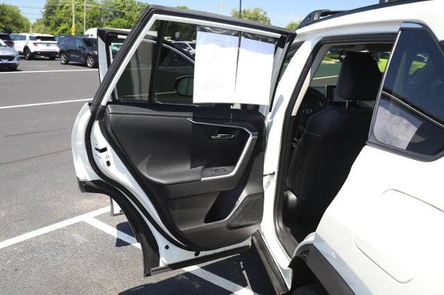 Used 2021 Toyota RAV4 Limited AWD/4WD image 23