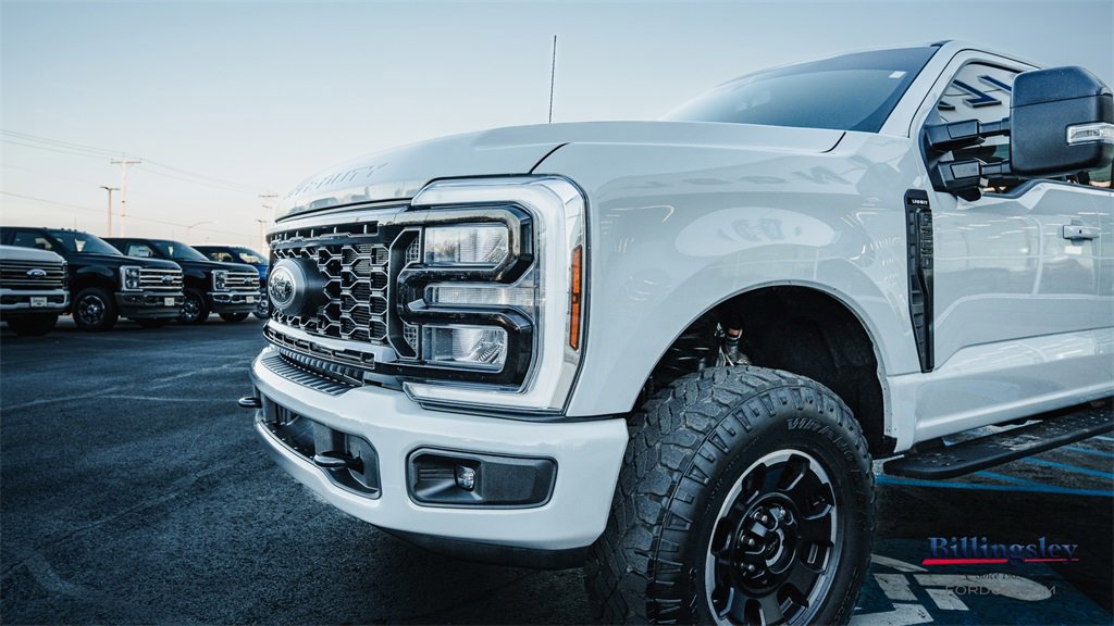 Certified 2025 Ford F250 Lariat w/ Tremor Off-Road Package image 2