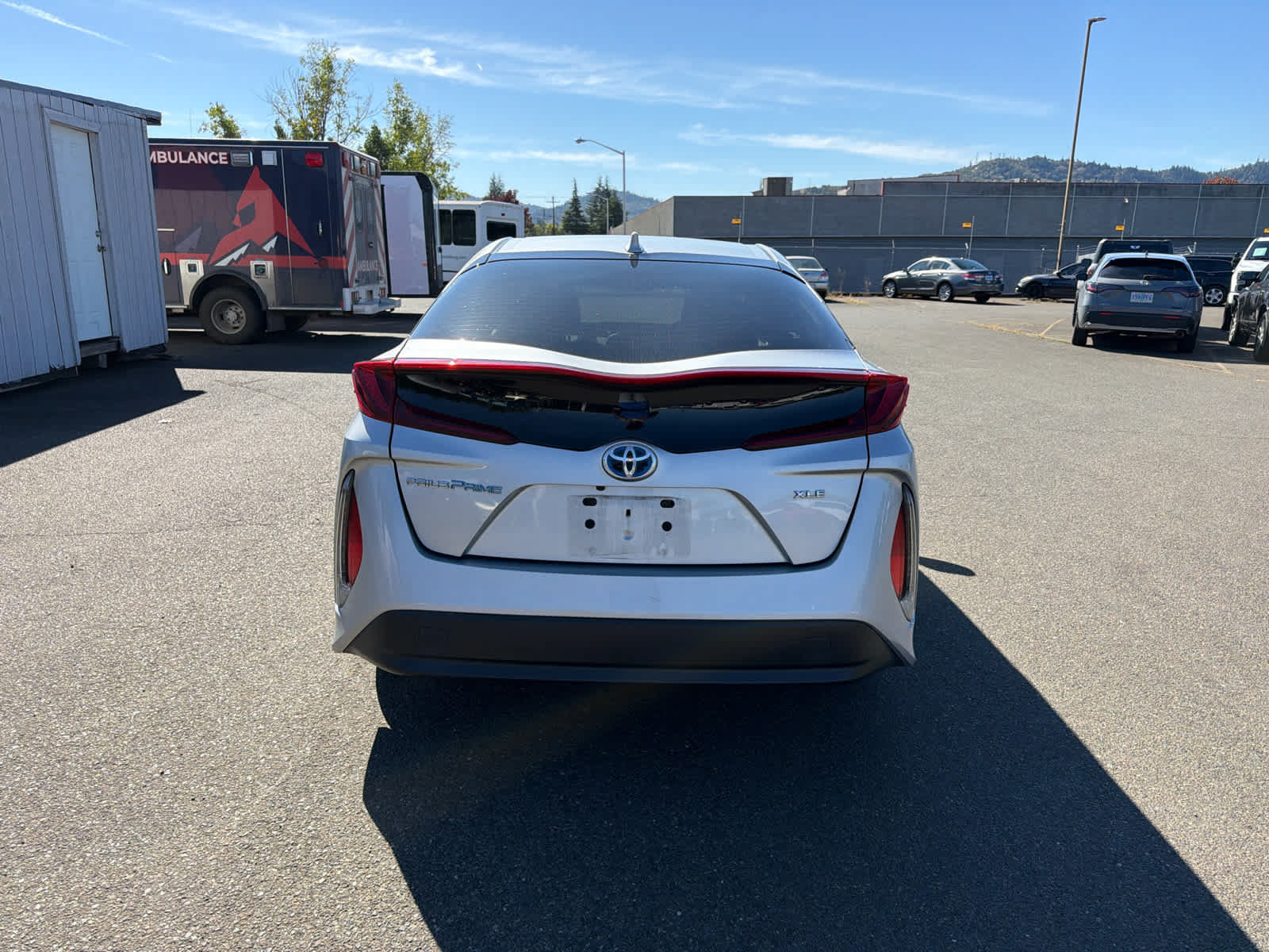 Used 2022 Toyota Prius Prime XLE FWD image 4