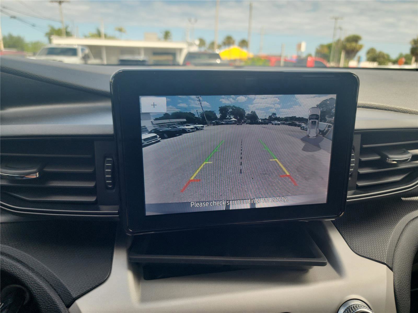 Certified 2021 Ford Explorer 2WD image 35