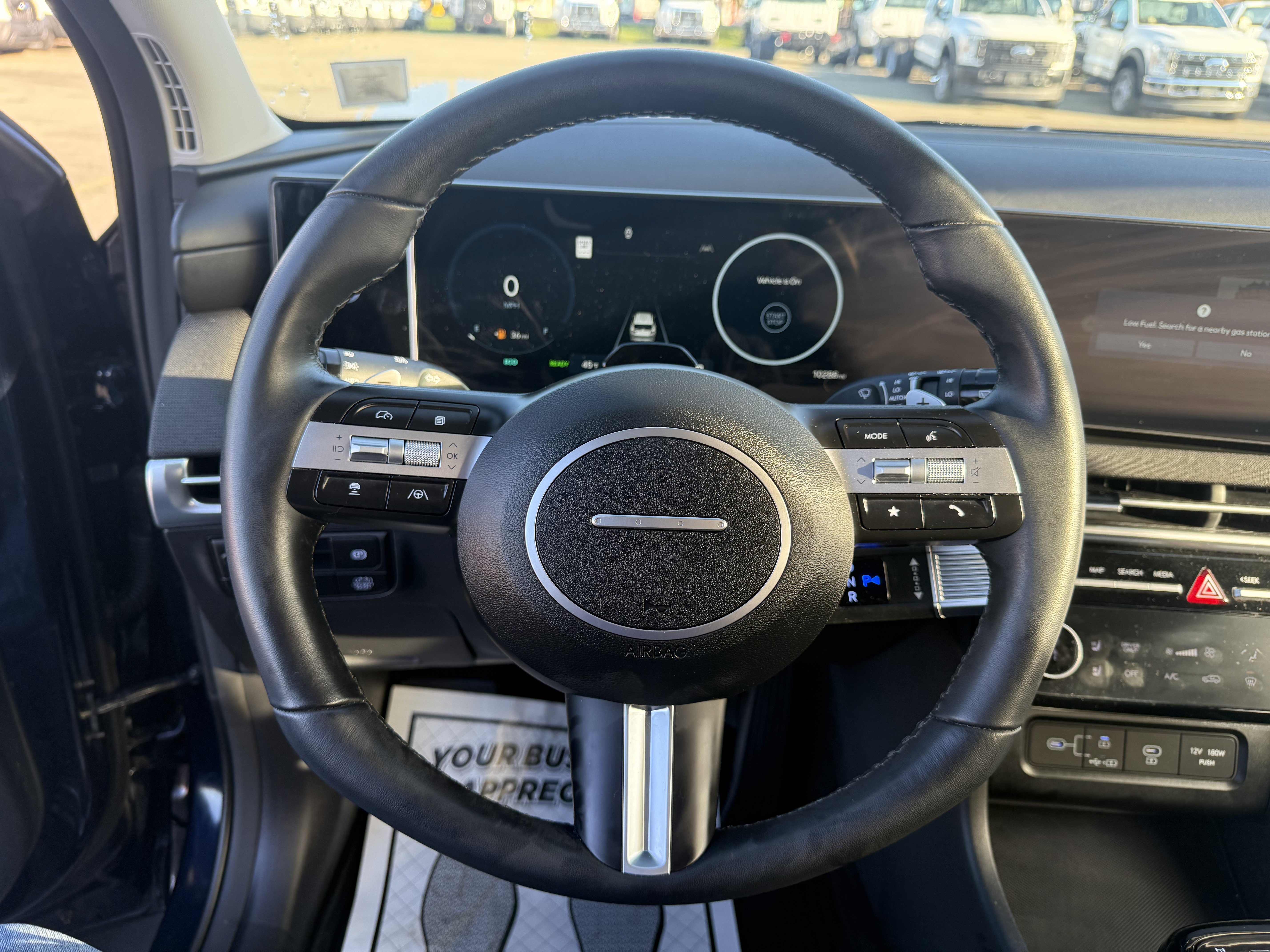 Used 2025 Hyundai Tucson Limited image 12