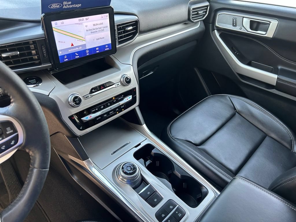 Certified 2023 Ford Explorer XLT w/ Equipment Group 202A RWD image 24