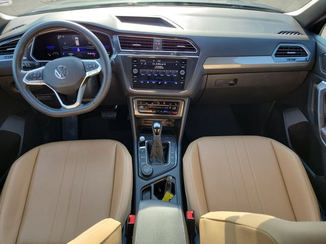 Used 2022 Volkswagen Tiguan SE AWD/4WD image 30
