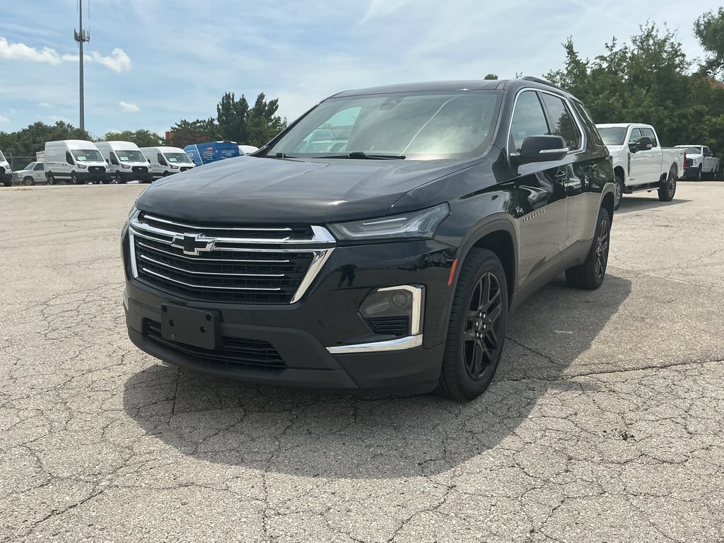 Used 2023 Chevrolet Traverse LT