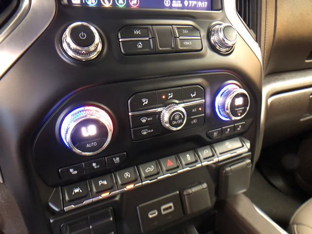Used 2020 GMC Sierra 1500 SLT w/ SLT Premium Plus Package AWD/4WD image 17