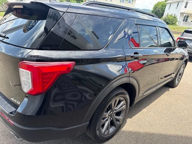 Certified 2023 Ford Explorer XLT w/ Equipment Group 202A AWD/4WD image 6