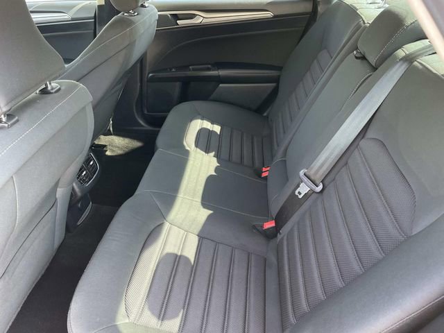Certified 2019 Ford Fusion SE image 34