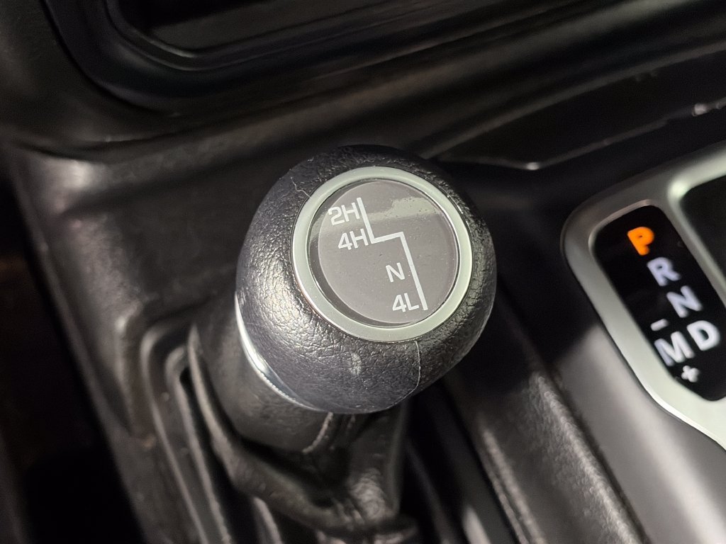 Used 2019 Jeep Wrangler Unlimited Sport AWD/4WD image 24