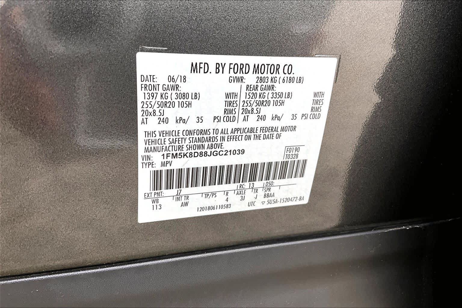 Certified 2018 Ford Explorer XLT w/ Equipment Group 202A AWD/4WD image 34