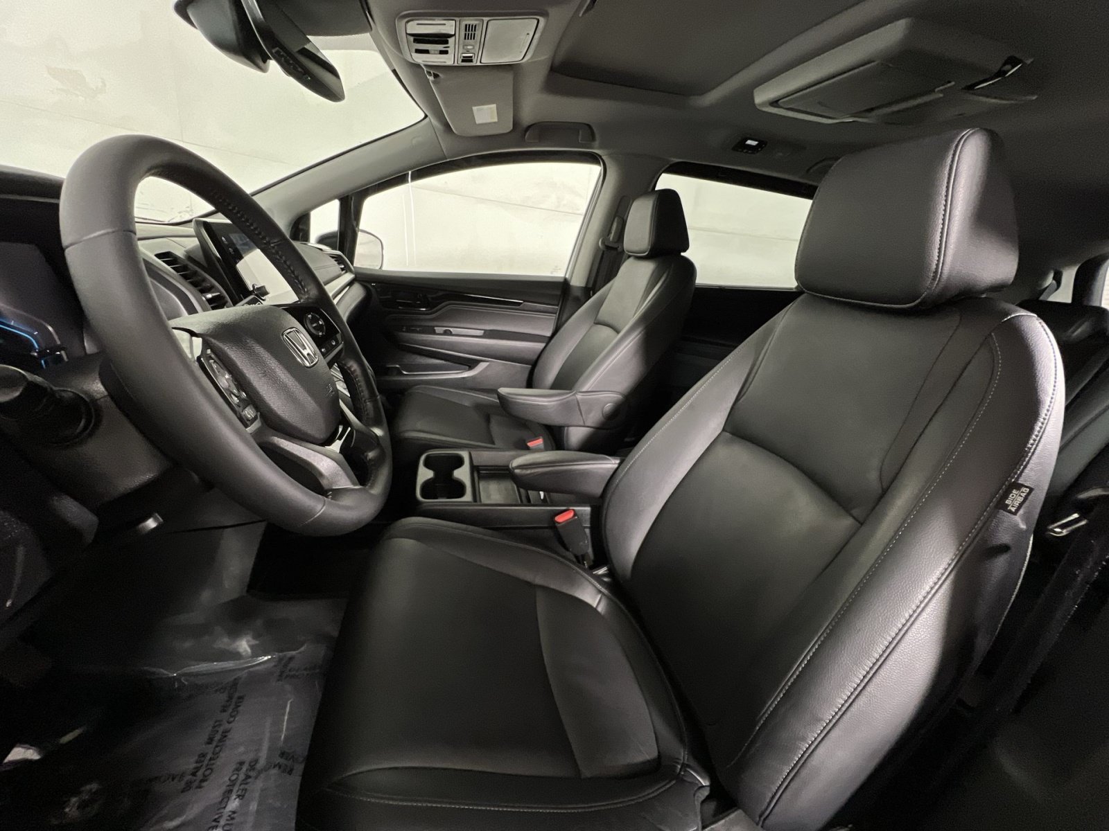 Used 2023 Honda Odyssey Touring image 13