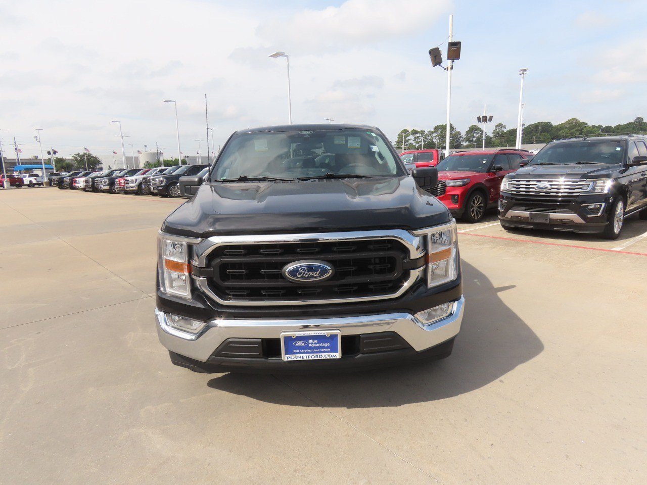 Certified 2022 Ford F150 XLT RWD image 4