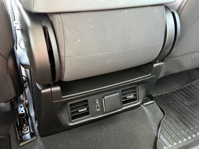 Used 2023 Chevrolet Silverado 1500 LT RWD image 9