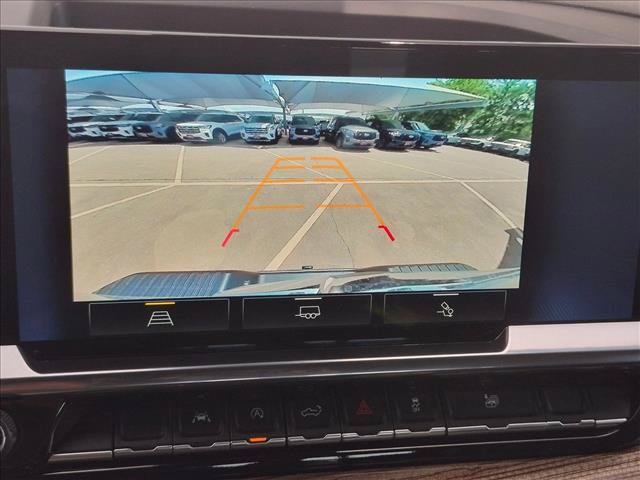 Used 2025 Chevrolet Silverado 1500 RST w/ Redline Edition AWD/4WD image 14
