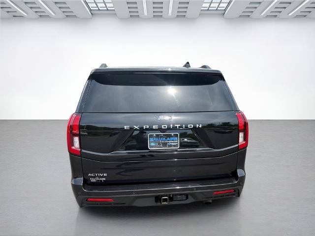 Certified 2025 Ford Expedition Active AWD/4WD image 5