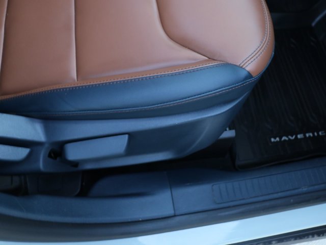 Certified 2023 Ford Maverick Lariat w/ Lariat Luxury Package AWD/4WD image 11