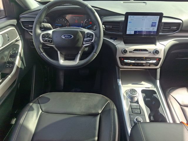 Certified 2023 Ford Explorer XLT w/ Equipment Group 202A AWD/4WD image 11