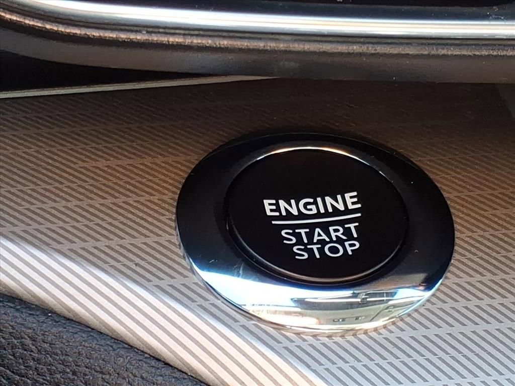 Certified 2024 Ford Explorer XLT w/ Equipment Group 202A image 20