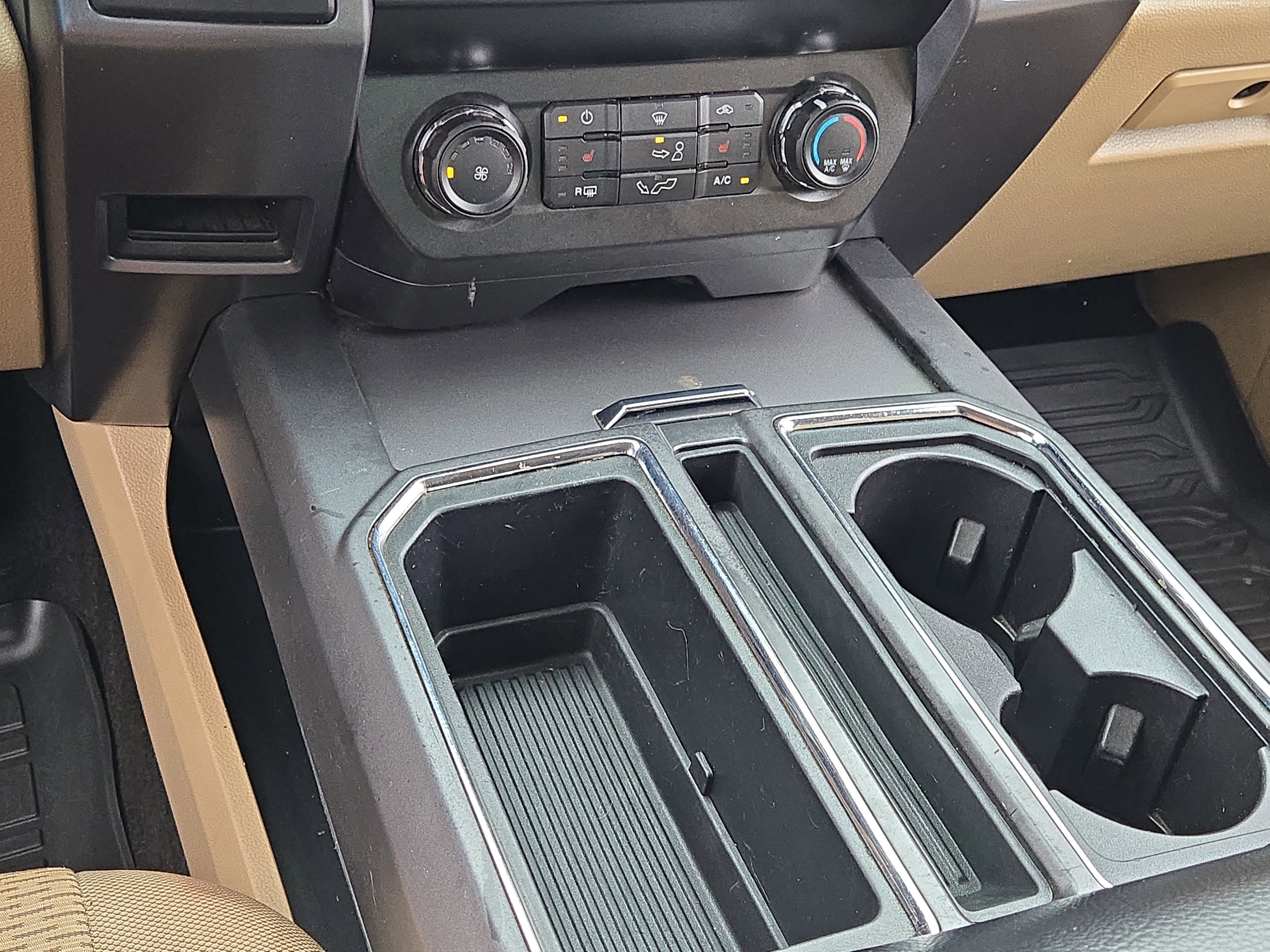 Certified 2019 Ford F150 XLT w/ Equipment Group 302A Luxury AWD/4WD image 29