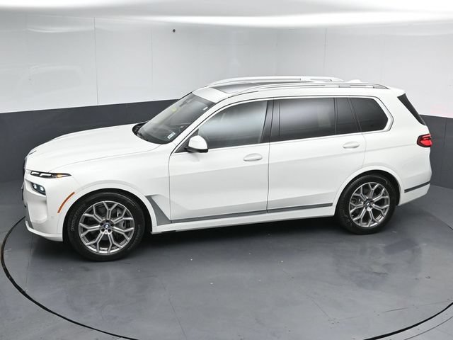 Used 2023 BMW X7 xDrive40i AWD/4WD image 49