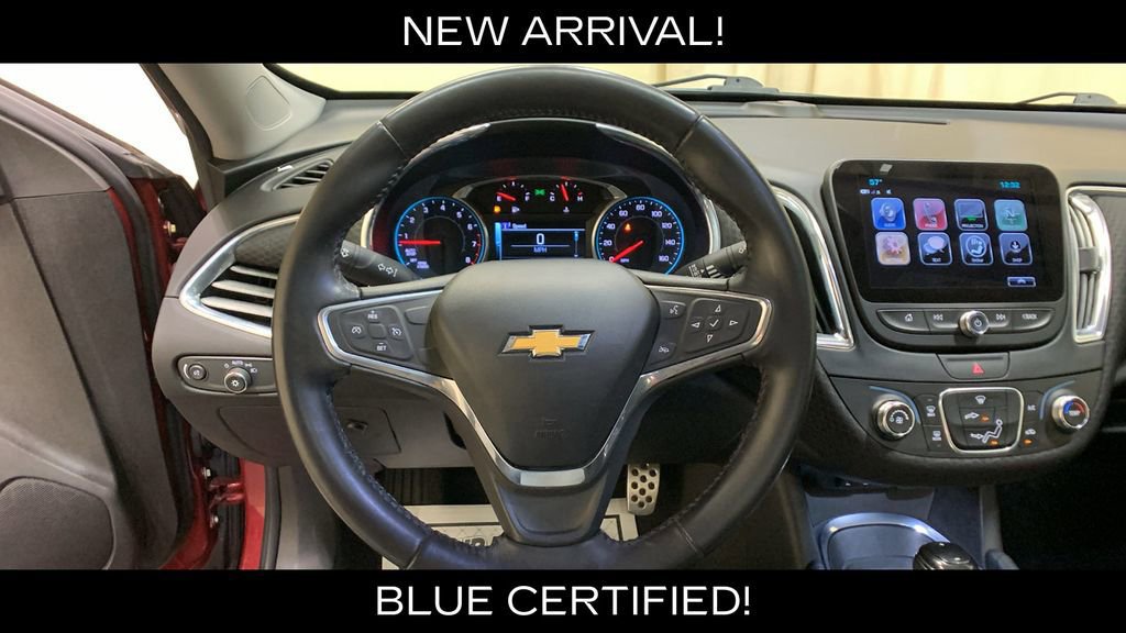 Used 2017 Chevrolet Malibu LT image 32