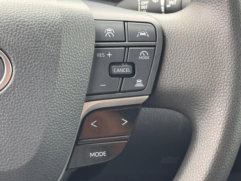 Used 2025 Toyota Camry LE FWD image 22