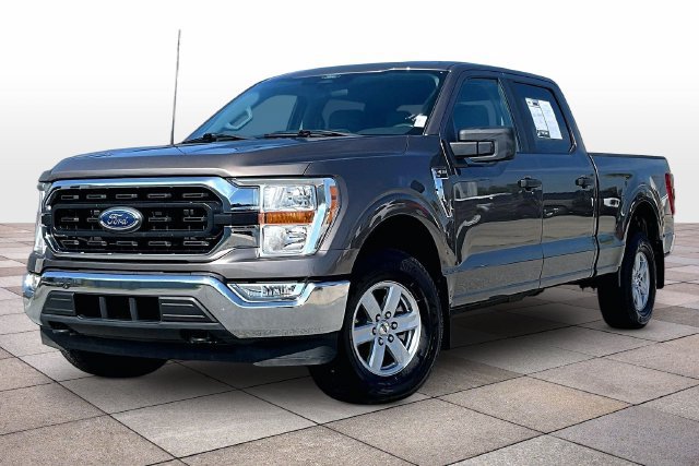Certified 2022 Ford F150 XLT w/ Trailer Tow Package AWD/4WD image 13