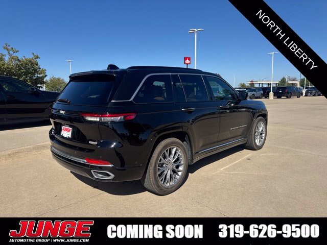 Used 2024 Jeep Grand Cherokee Summit AWD/4WD image 7