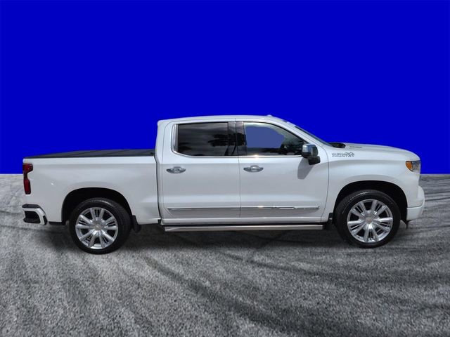 Used 2024 Chevrolet Silverado 1500 High Country w/ Technology Package image 3