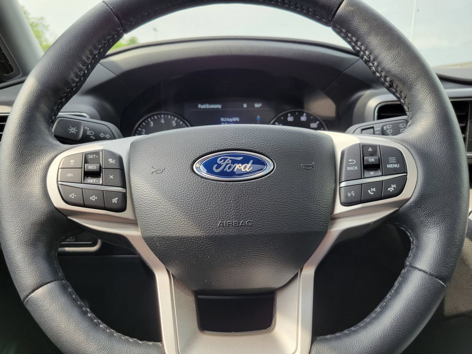 Certified 2023 Ford Explorer XLT w/ Equipment Group 202A AWD/4WD image 11