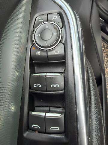 Used 2019 Cadillac XT4 Premium Luxury AWD/4WD image 23